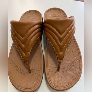 FitFlops leather new size 9